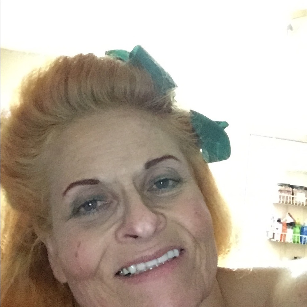 Meet your Posher, Darlene